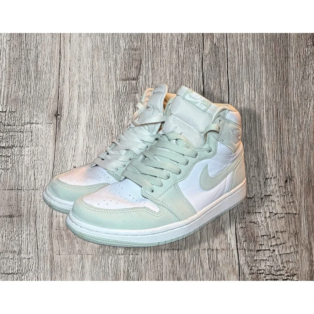 Nike Air Jordan 1 High OG Seafoam Size 8.5 CD0461-002
